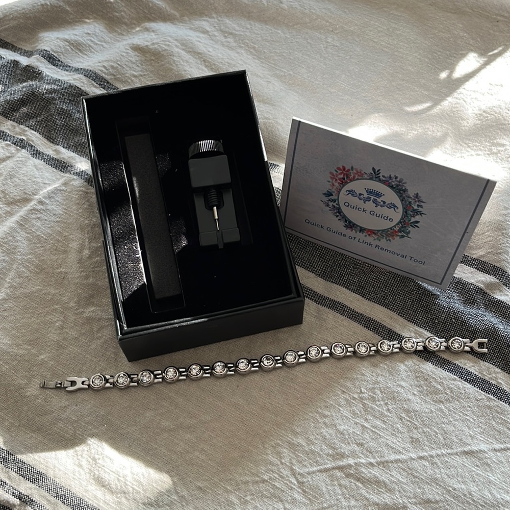 Feraco Magnetic Bracelet, NWOT